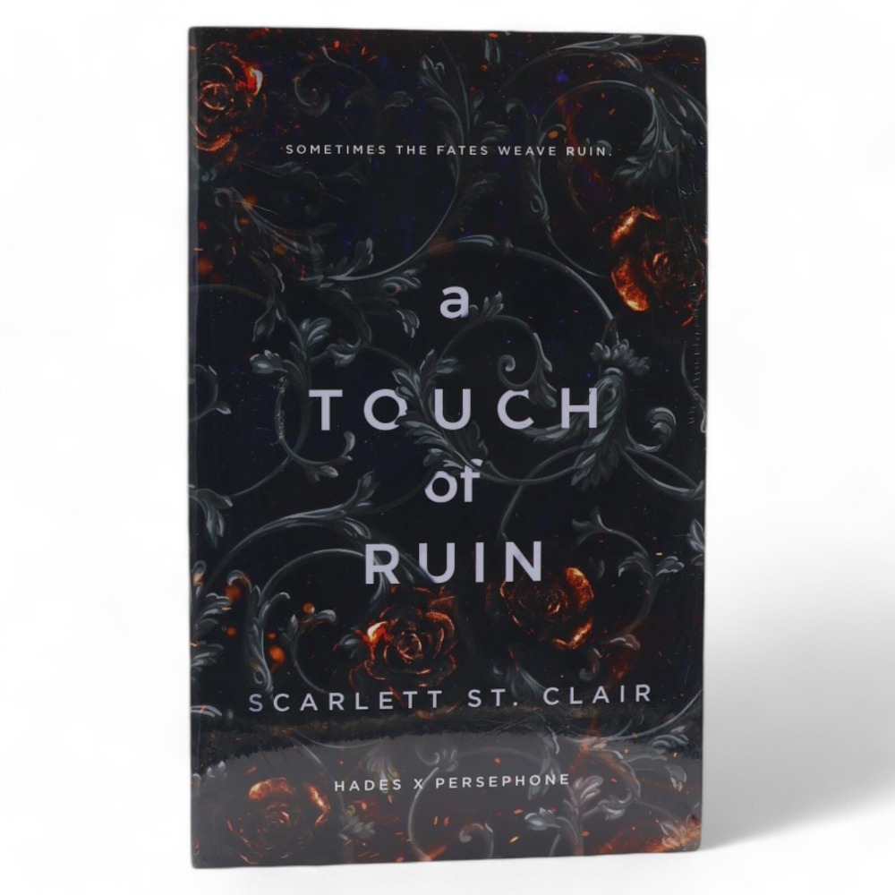 NEW A Touch of Ruin Book (Hades x Persephone Saga, 3)
